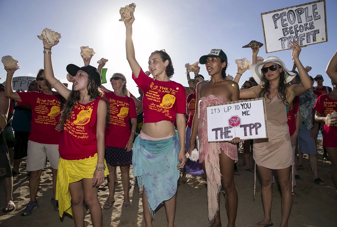 Hawaii-anti-TPP-protest-Marco-GarciaREUTERS-July-30-2015